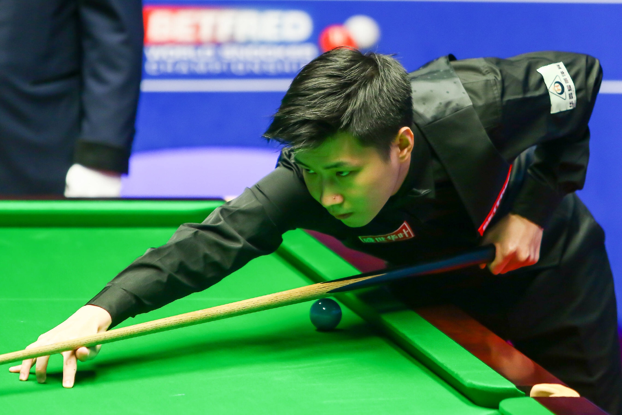 产生深远的 产生深远的