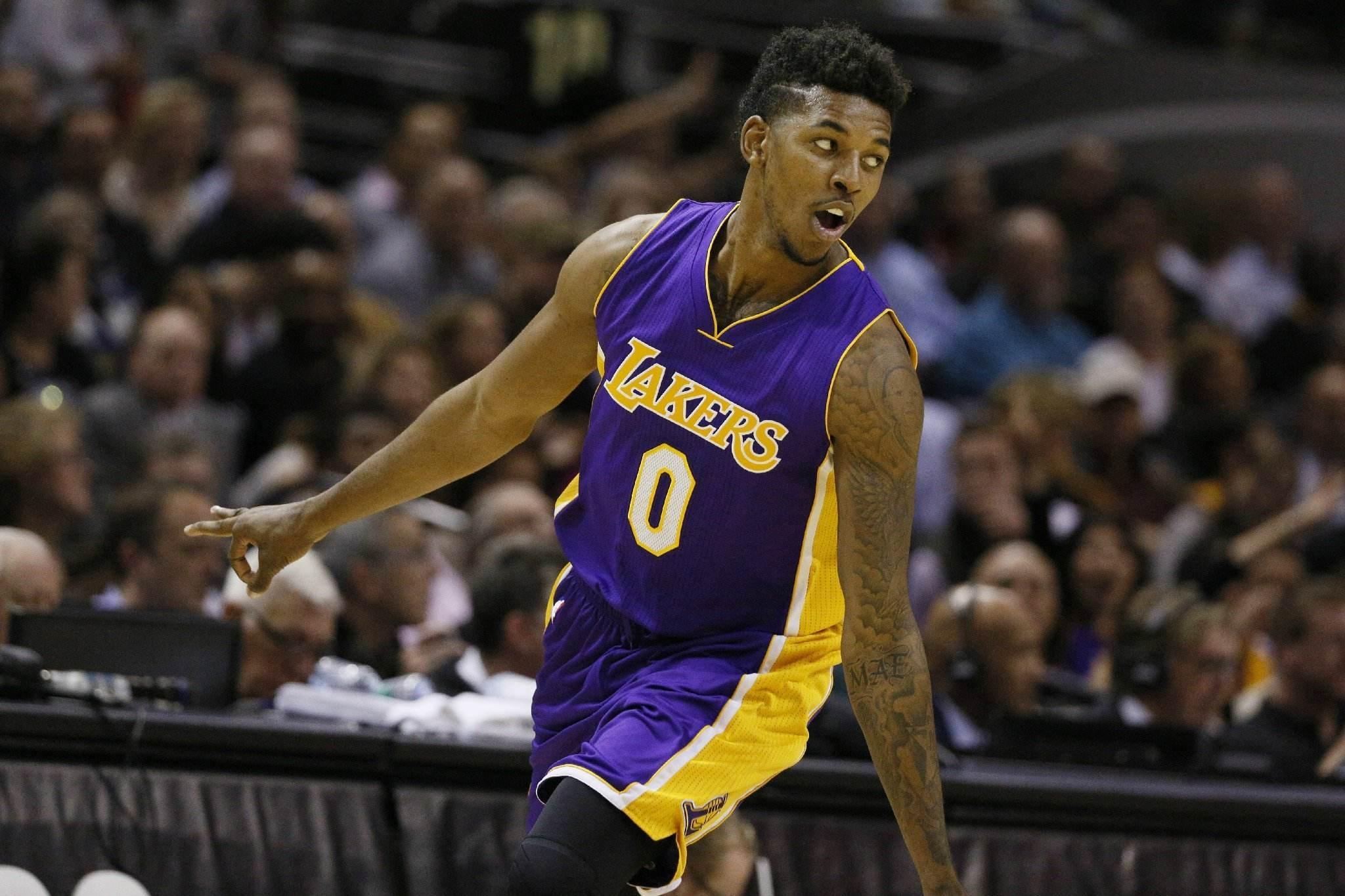 空的白线 空的白线