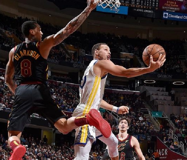 边路推进 边路推进